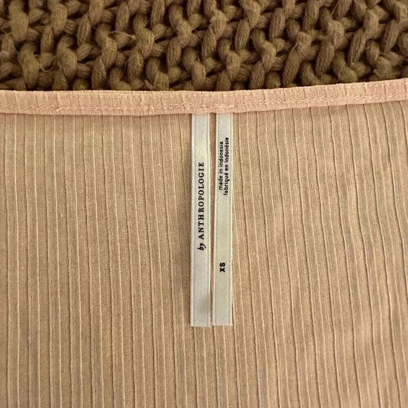 Anthropologie - Ribbed Long Sleeve Scoop Neck Top COLOR Peach - SIZE X-SMALL - Picture 3 of 4